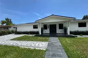 20221 SW 118th Ave, Miami, FL 33177 - Photo 2