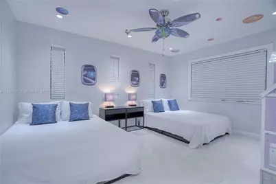 13300 Biscayne Bay Ter, North Miami, FL 33181 - Photo 36