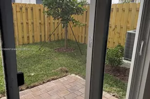2893 SE 25 Rd, Homestead, FL 33035 - Photo 6