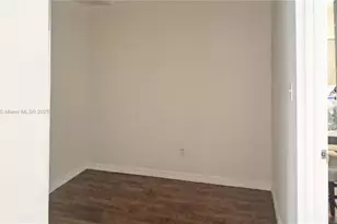 841 NE 139th St, North Miami, FL 33161 - Photo 14