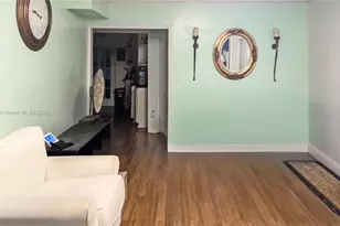 841 NE 139th St, North Miami, FL 33161 - Photo 20