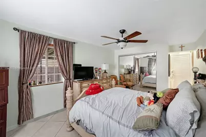 1385 NE 130th St, North Miami, FL 33161 - Photo 28