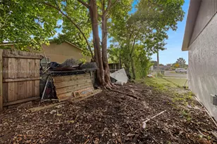 324 SW 16th Terrace, Homestead, FL 33030 - Photo 24