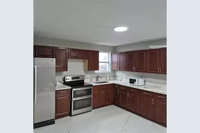 1770 NW 44th St, Miami, FL 33142 - Photo 4