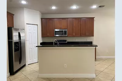 9057 Preston Pl #0, Tamarac, FL 33321 - Photo 8