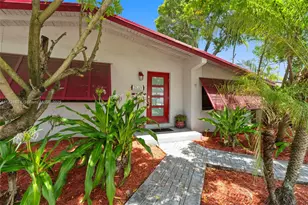 21321 NE 25th Ct, Miami, FL 33180 - Photo 2