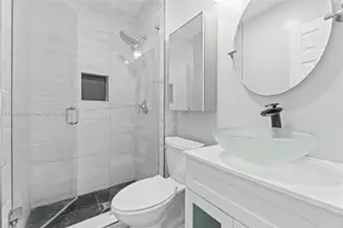 21321 NE 25th Ct, Miami, FL 33180 - Photo 36