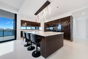 18555 Collins Ave, Sunny Isles Beach, FL 33160 - Photo 8