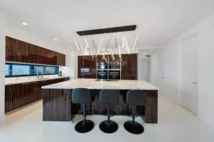 18555 Collins Ave, Sunny Isles Beach, FL 33160 - Photo 10