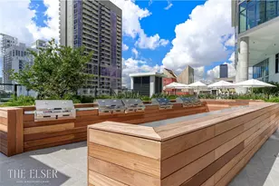 398 NE 5th St, Miami, FL 33132 - Photo 24