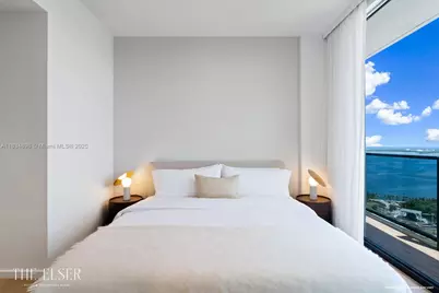 398 NE 5th St #4018, Miami, FL 33132 - Photo 12