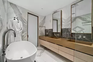18555 Collins Ave, Sunny Isles Beach, FL 33160 - Photo 18