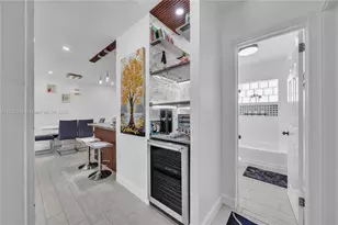 1020 SW 4th Ave, Fort Lauderdale, FL 33315 - Photo 10