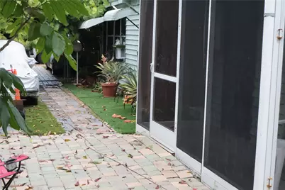 256 Broward Ave, Greenacres, FL 33463 - Photo 22