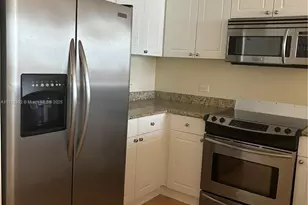 19501 W Country Club Dr, Aventura, FL 33180 - Photo 2