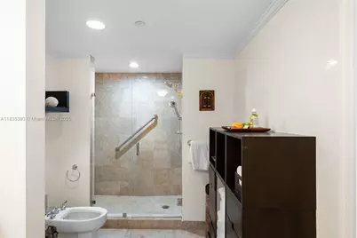 4779 Collins Ave #2203, Miami Beach, FL 33140 - Photo 20