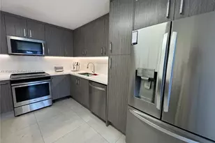 5750 Collins Ave, Miami Beach, FL 33140 - Photo 36