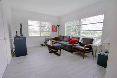 2751 N Palm Aire Dr #310, Pompano Beach, FL 33069 - Photo 8