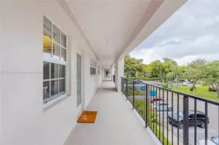 2751 N Palm Aire Dr, Pompano Beach, FL 33069 - Photo 42