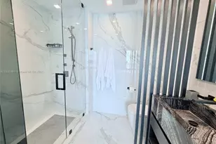 1000 South Pointe Dr, Miami Beach, FL 33139 - Photo 30