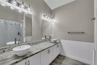 15859 N 68th Ct N, Loxahatchee, FL 33470 - Photo 14