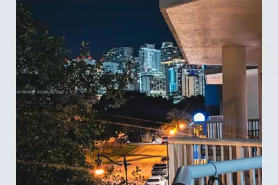 280 SW 20th Rd #404, Miami, FL 33129 - Photo 2