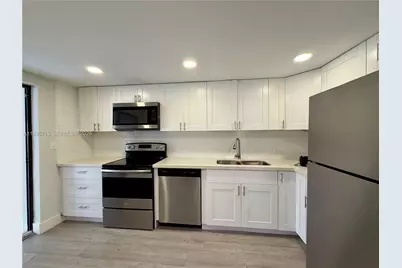6637 NW 181st Ln, Hialeah, FL 33015 - Photo 46