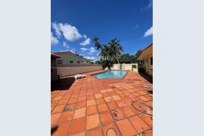5550 SW 87th Ave, Miami, FL 33165 - Photo 2