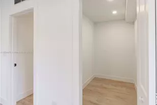 2039 NE 172nd St, North Miami Beach, FL 33162 - Photo 16