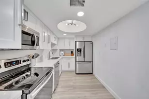 5005 Collins Ave, Miami Beach, FL 33140 - Photo 6