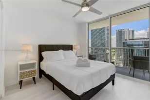1200 Brickell Bay Dr, Miami, FL 33131 - Photo 14