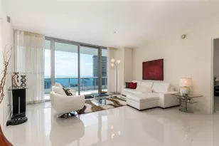 200 Biscayne Blvd Way, Miami, FL 33131 - Photo 2