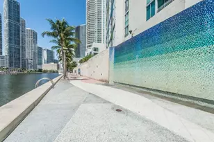 335 S Biscayne Blvd, Miami, FL 33131 - Photo 38