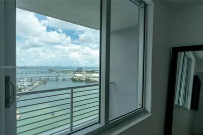 335 S Biscayne Blvd #3410, Miami, FL 33131 - Photo 32