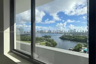 16395 Biscayne Blvd, North Miami Beach, FL 33160 - Photo 2