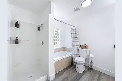 1309 SW 75th Ave, North Lauderdale, FL 33068 - Photo 14