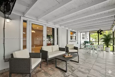 180 SW 125th Ave, Plantation, FL 33325 - Photo 4