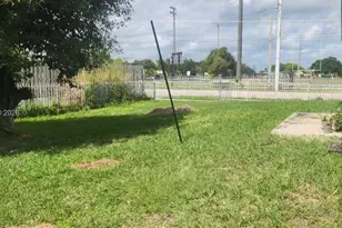 22004 SW 113th Pl, Miami, FL 33170 - Photo 14