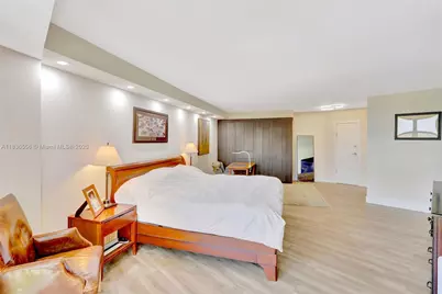 1121 Crandon Blvd #E708, Key Biscayne, FL 33149 - Photo 12