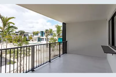 4400 Sunrise Blvd #T-1, Plantation, FL 33317 - Photo 22