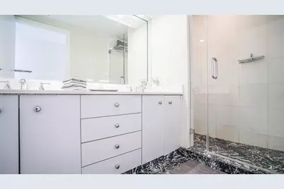 20191 E Country Club Dr #901, Aventura, FL 33180 - Photo 24