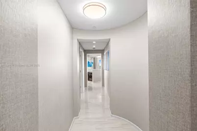 551 N Fort Lauderdale Beach Blvd #R2205, Fort Lauderdale, FL 33304 - Photo 2