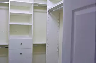 10498 W 33rd Way, Hialeah, FL 33018 - Photo 18