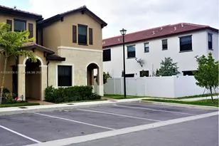 10498 W 33rd Way, Hialeah, FL 33018 - Photo 2