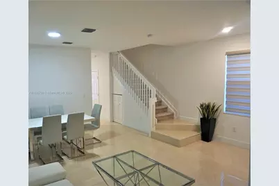 10498 W 33rd Way, Hialeah, FL 33018 - Photo 8