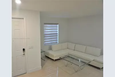 10498 W 33rd Way, Hialeah, FL 33018 - Photo 4