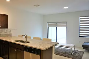 10498 W 33rd Way, Hialeah, FL 33018 - Photo 16