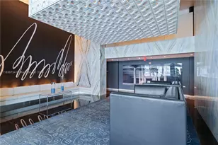 335 S Biscayne Blvd, Miami, FL 33131 - Photo 10