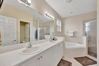 216 NE 36th Ter, Homestead, FL 33033 - Photo 28