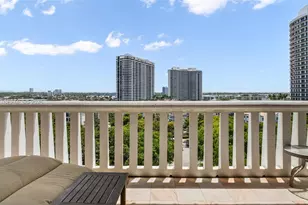 3000 Island Blvd, Aventura, FL 33160 - Photo 42